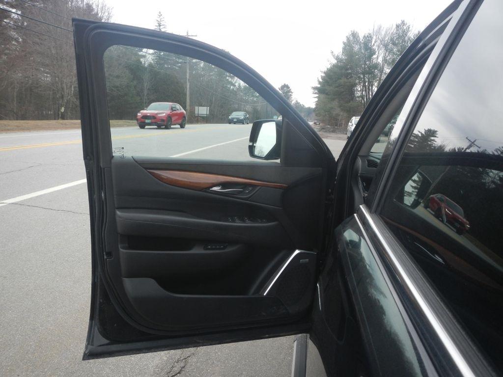 Cadillac Escalade ESV Premium 4WD 2015