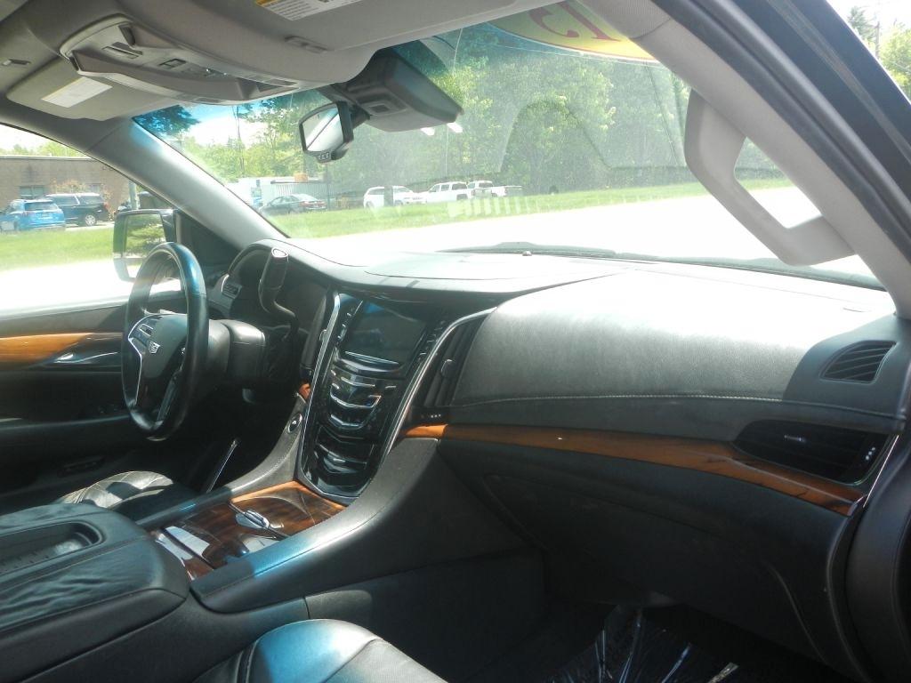 Cadillac Escalade ESV Premium 4WD 2015