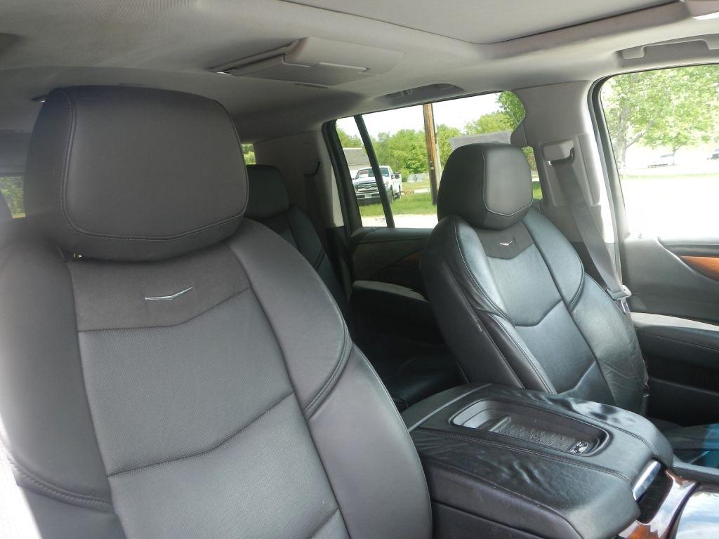 Cadillac Escalade ESV Premium 4WD 2015