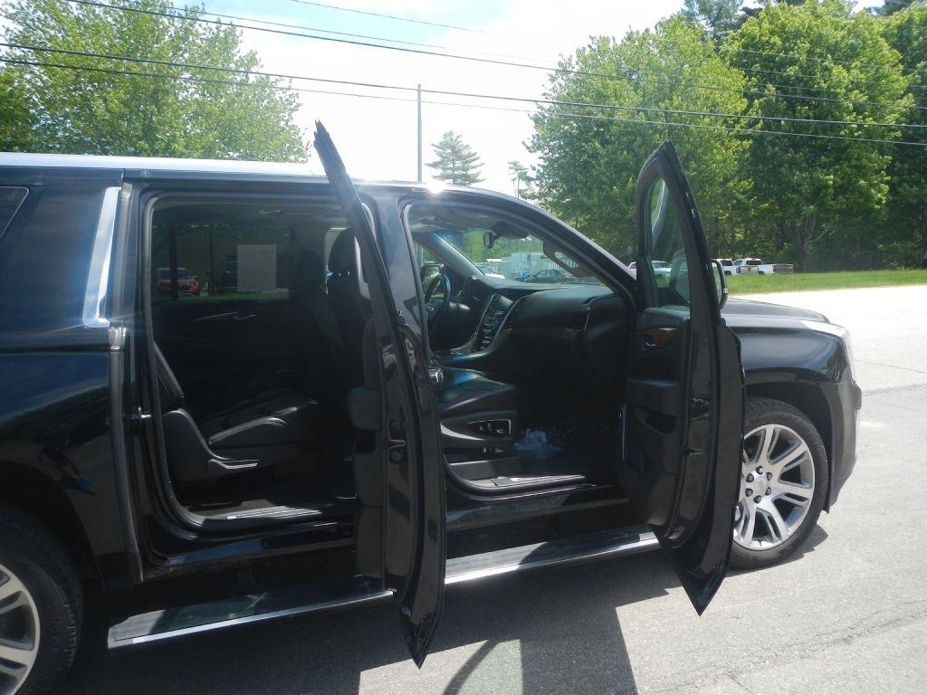 Cadillac Escalade ESV Premium 4WD 2015