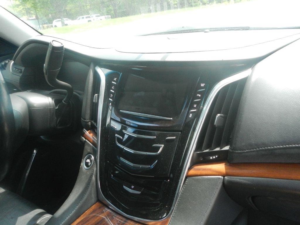 Cadillac Escalade ESV Premium 4WD 2015