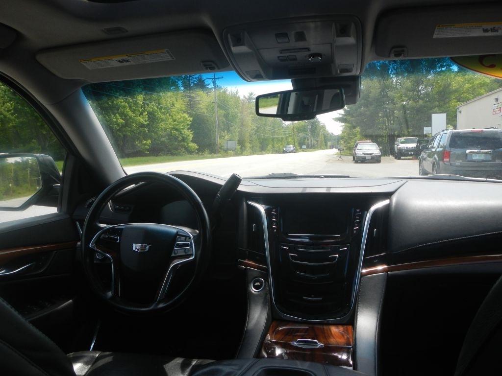 Cadillac Escalade ESV Premium 4WD 2015