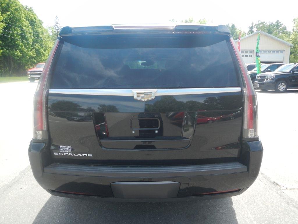 Cadillac Escalade ESV Premium 4WD 2015