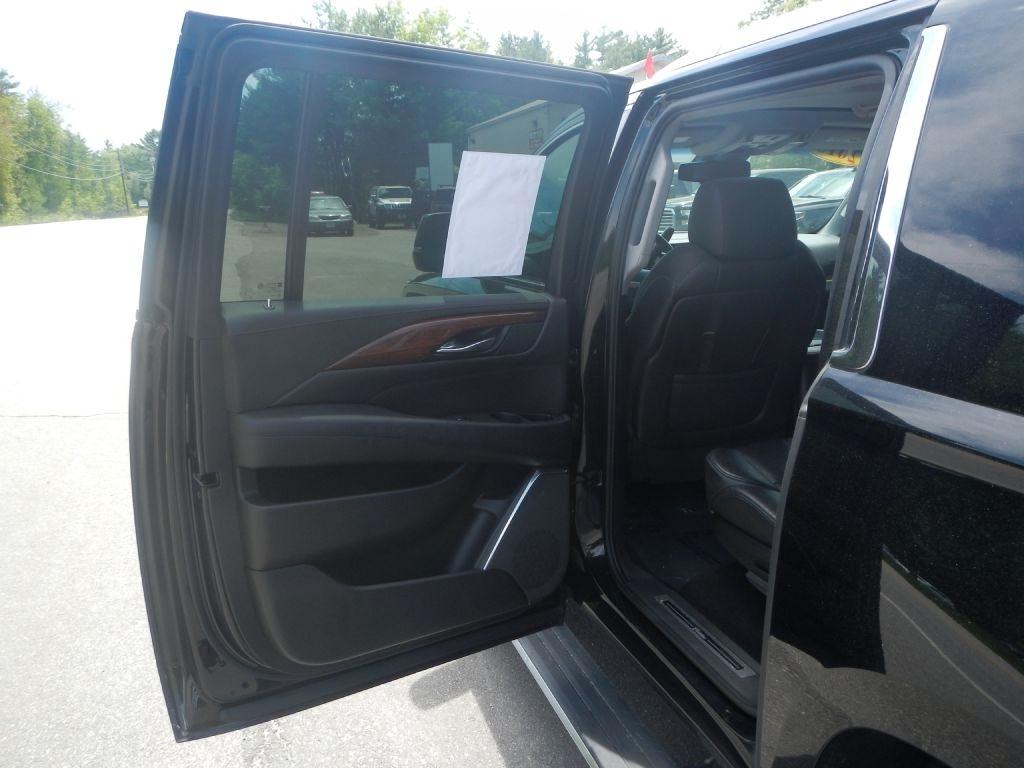 Cadillac Escalade ESV Premium 4WD 2015
