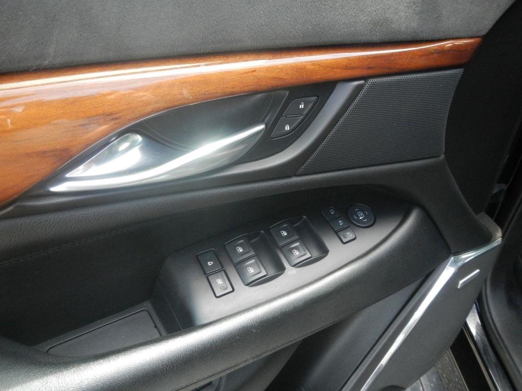 Cadillac Escalade ESV Premium 4WD 2015