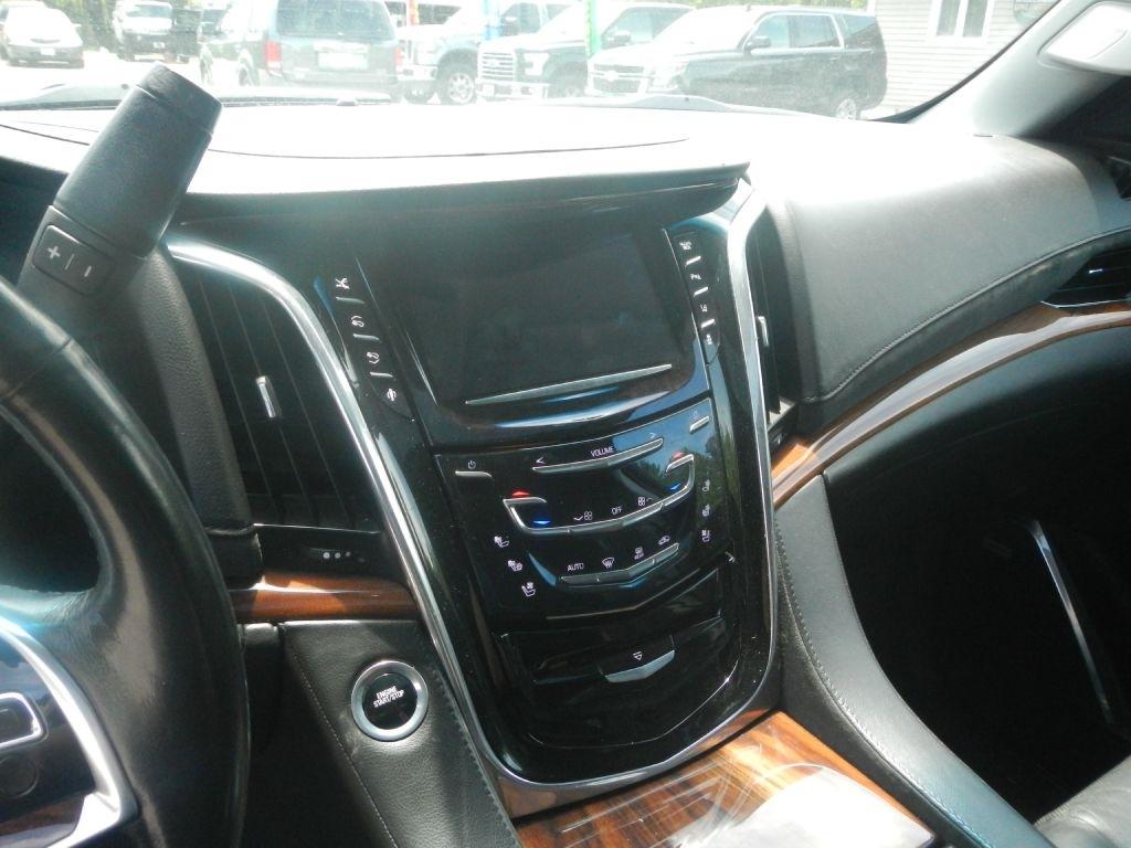 Cadillac Escalade ESV Premium 4WD 2015