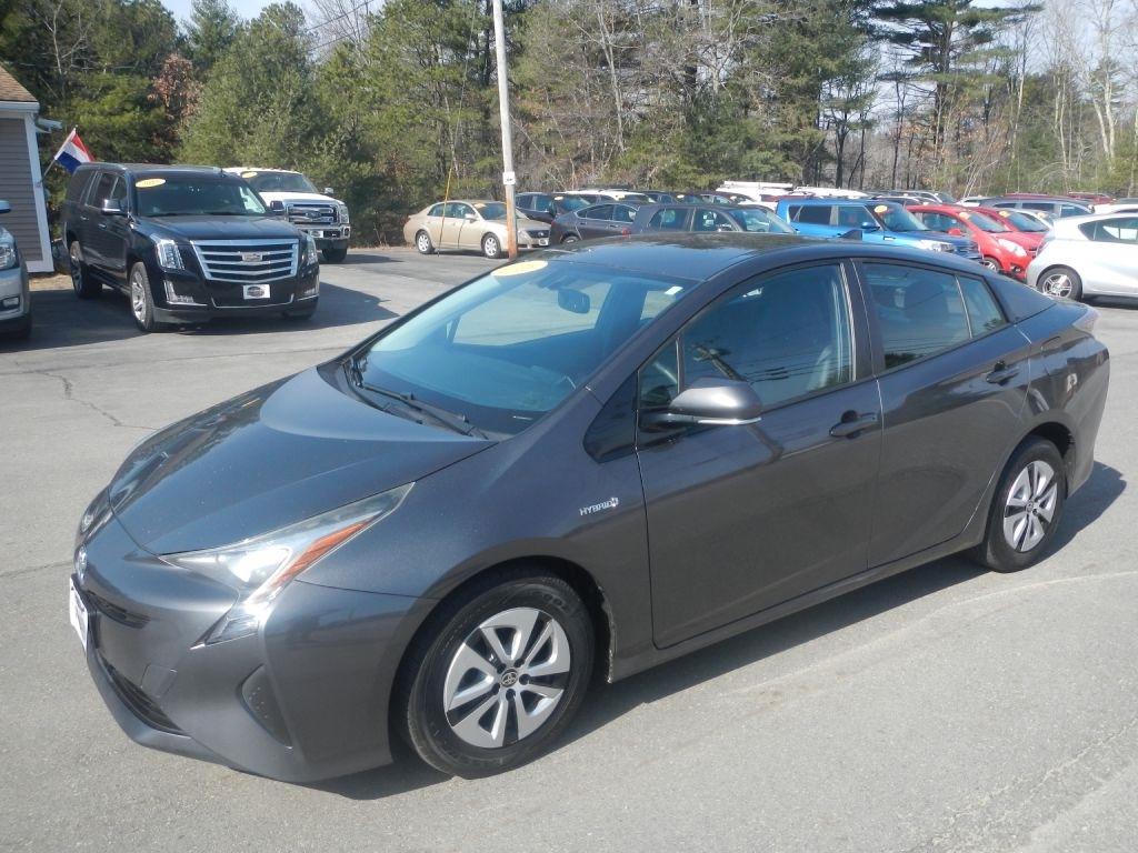 Toyota Prius Four 2016