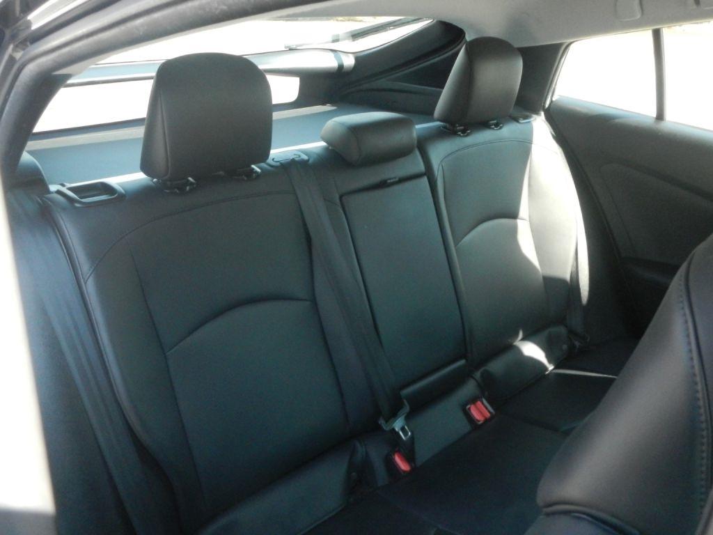 Toyota Prius Four 2016