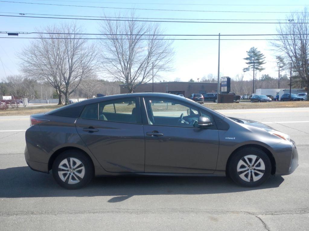 Toyota Prius Four 2016