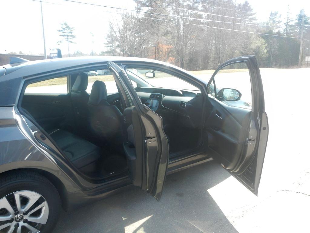 Toyota Prius Four 2016