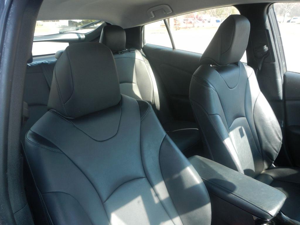 Toyota Prius Four 2016