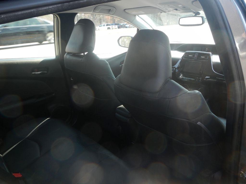 Toyota Prius Four 2016