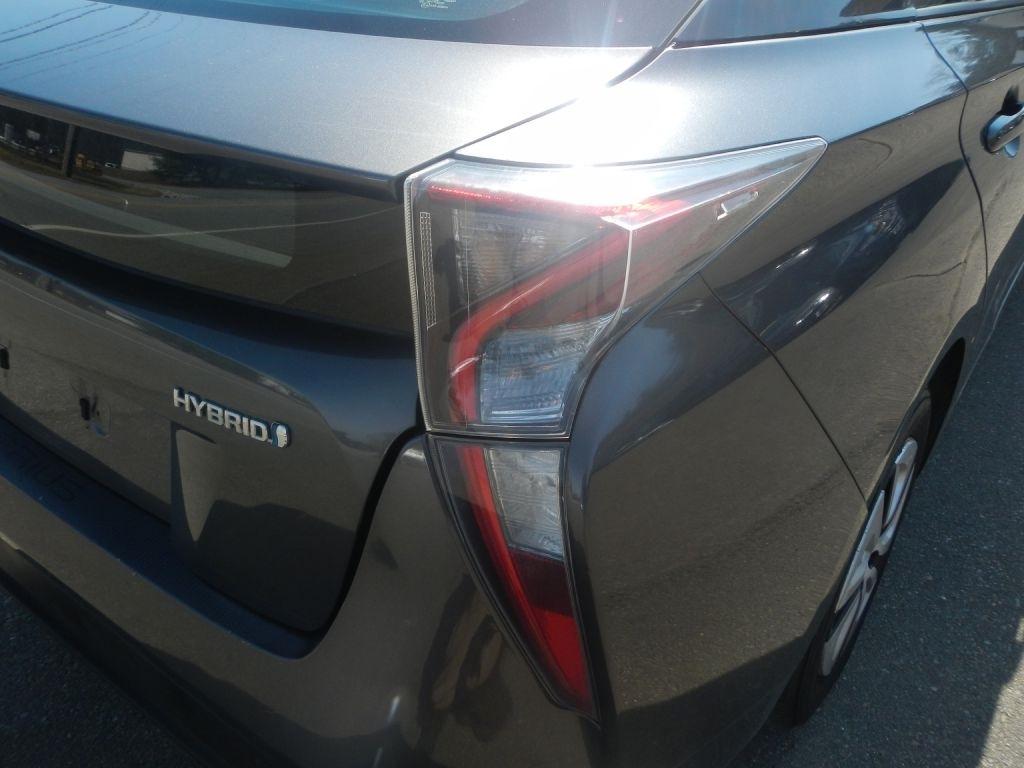 Toyota Prius Four 2016