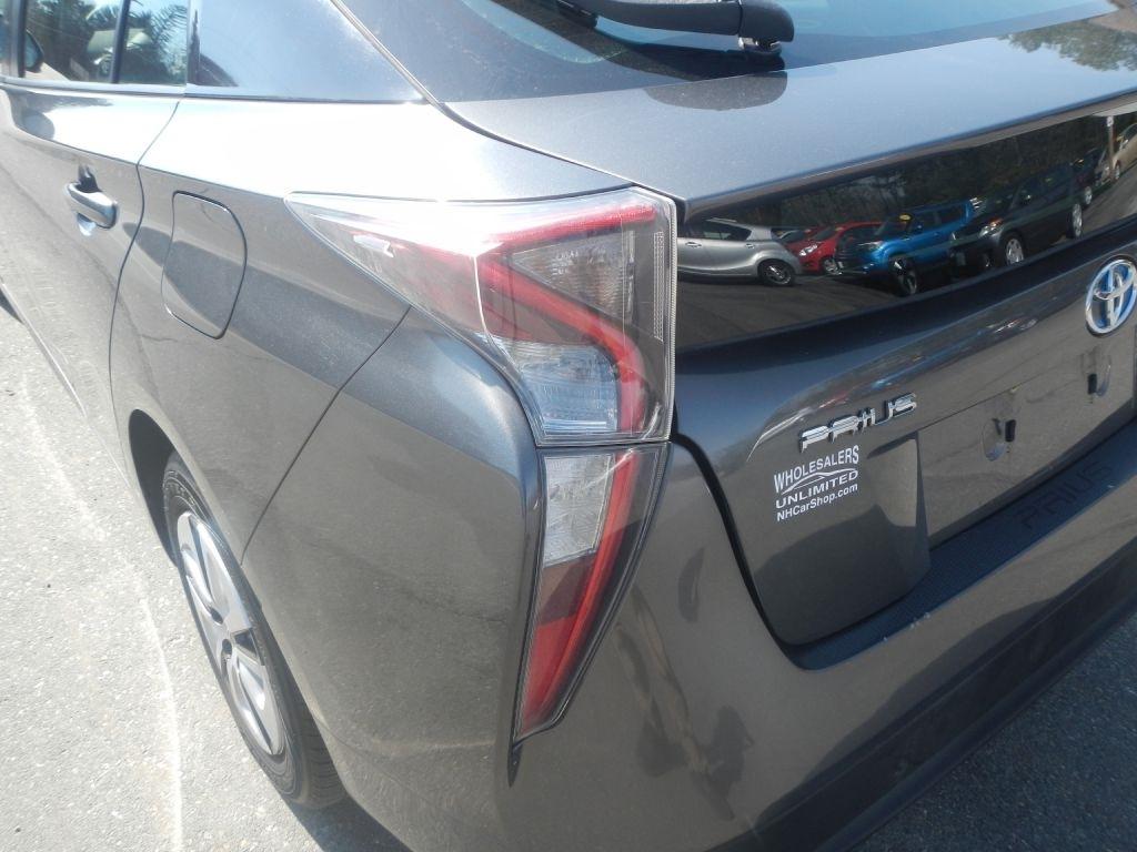 Toyota Prius Four 2016