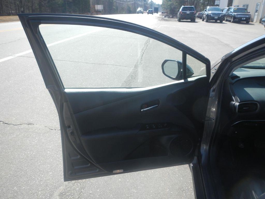 Toyota Prius Four 2016