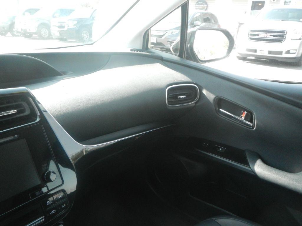 Toyota Prius Four 2016