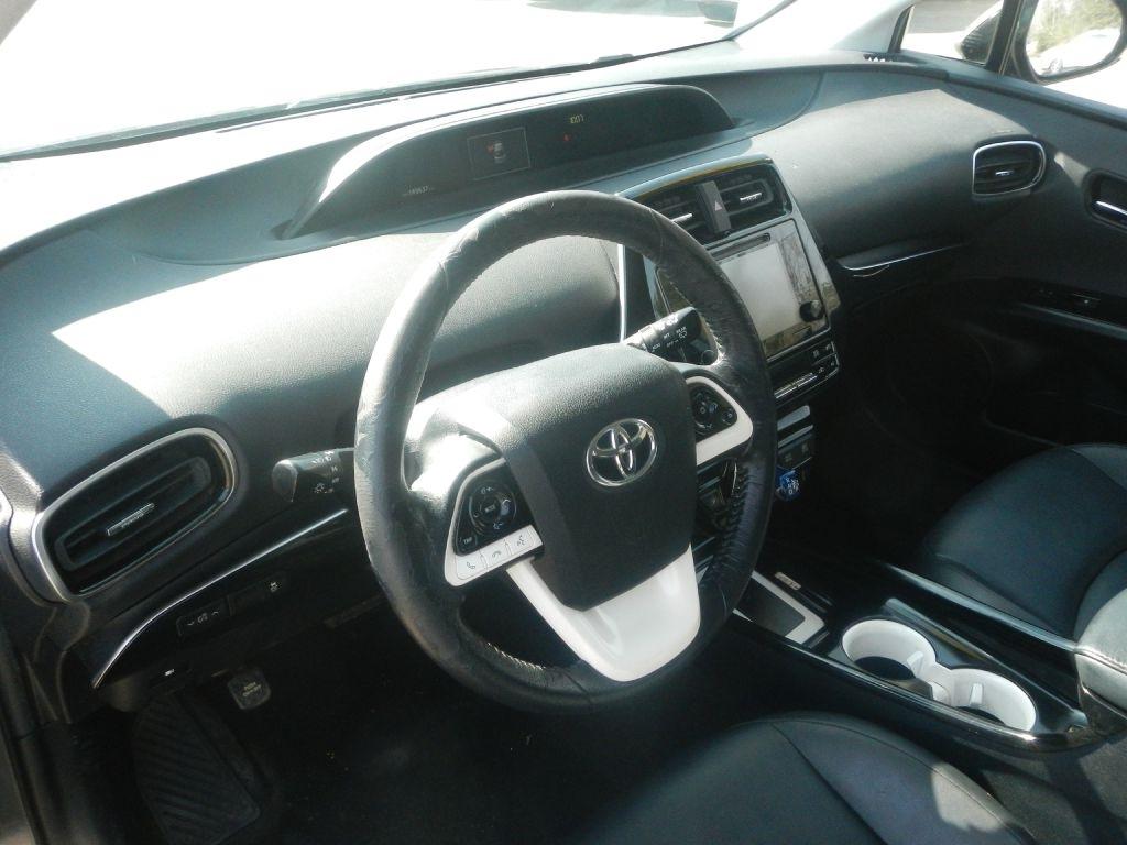 Toyota Prius Four 2016