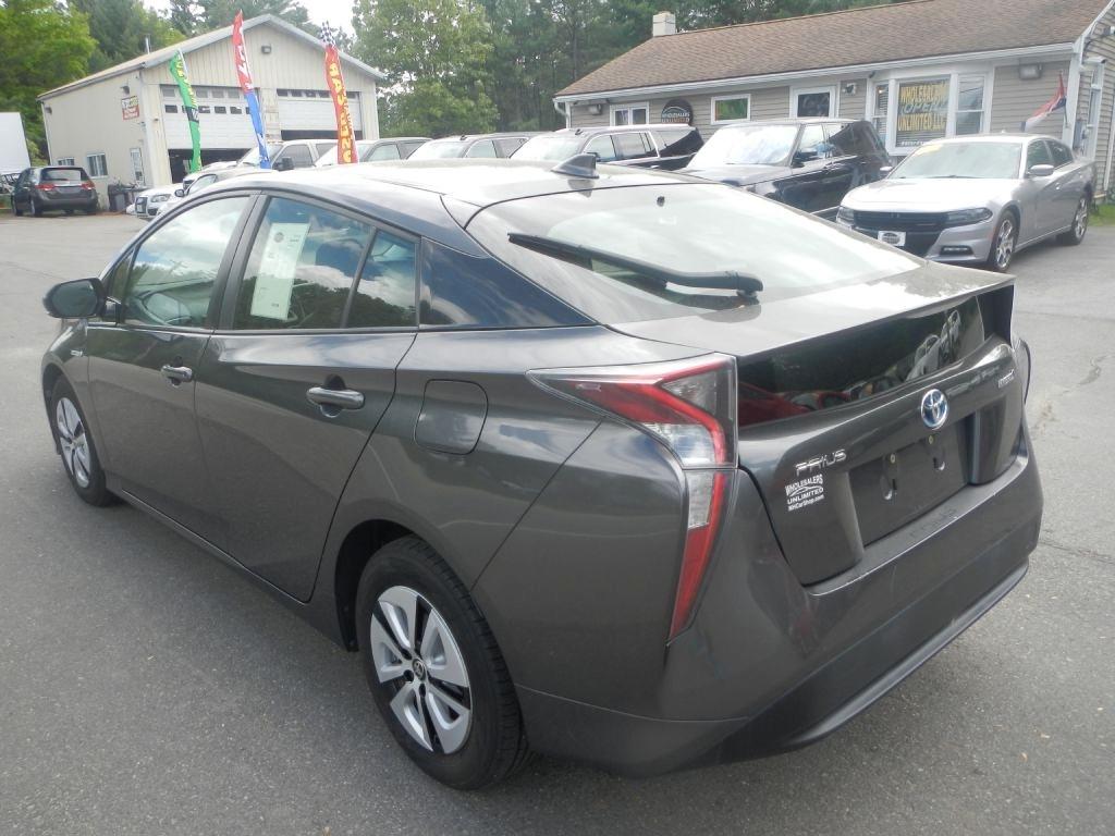 Toyota Prius Four 2016