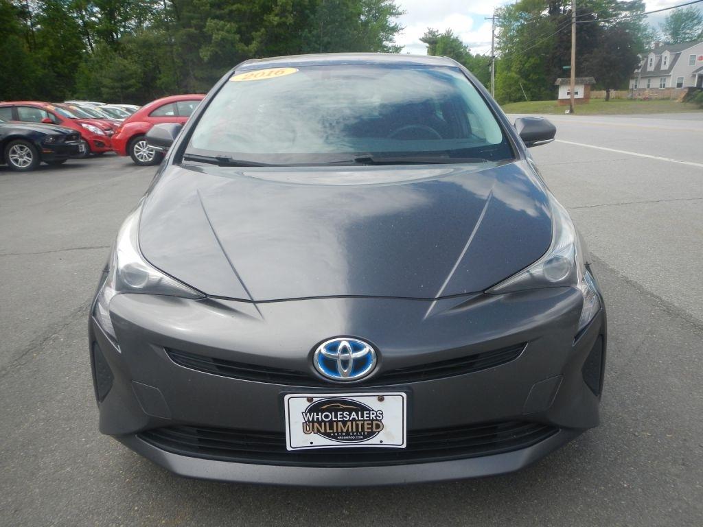 Toyota Prius Four 2016