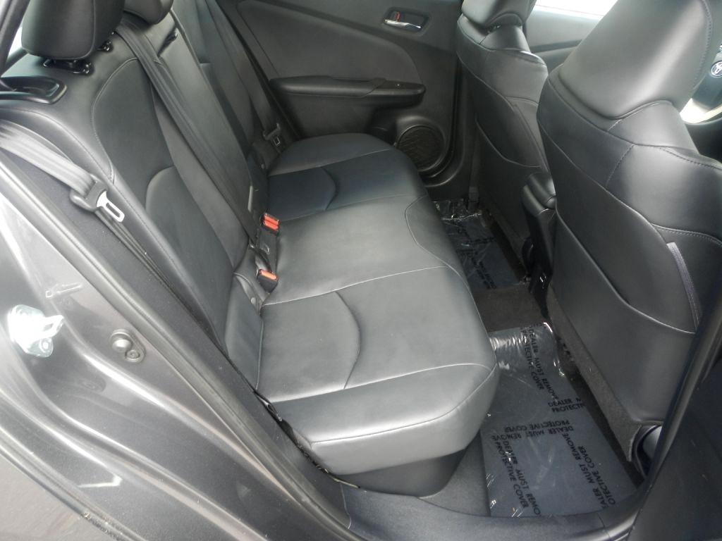 Toyota Prius Four 2016