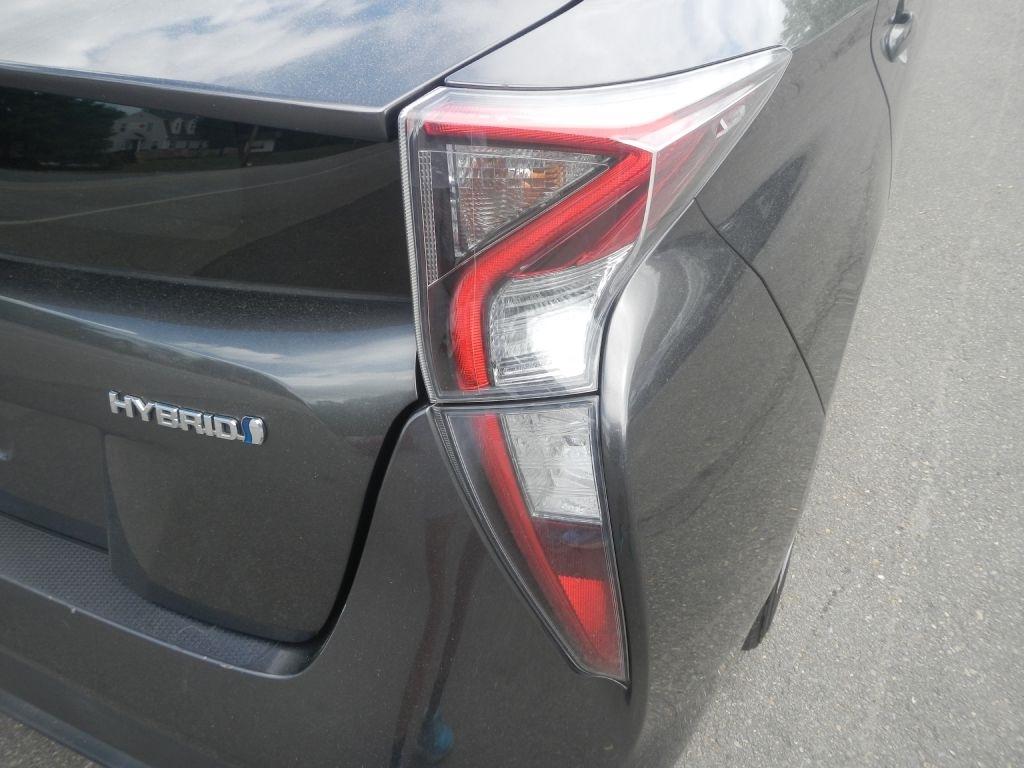 Toyota Prius Four 2016