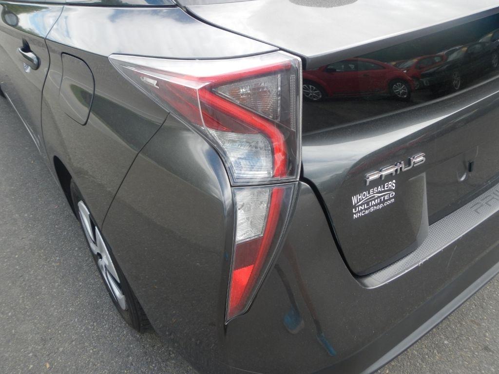 Toyota Prius Four 2016