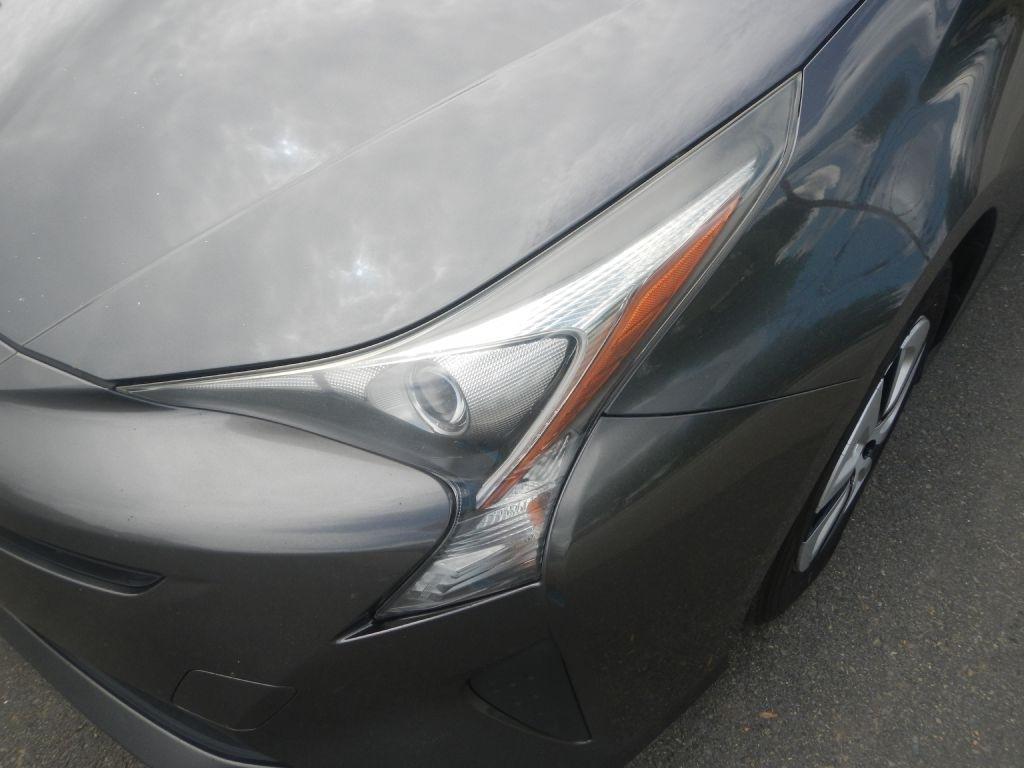 Toyota Prius Four 2016