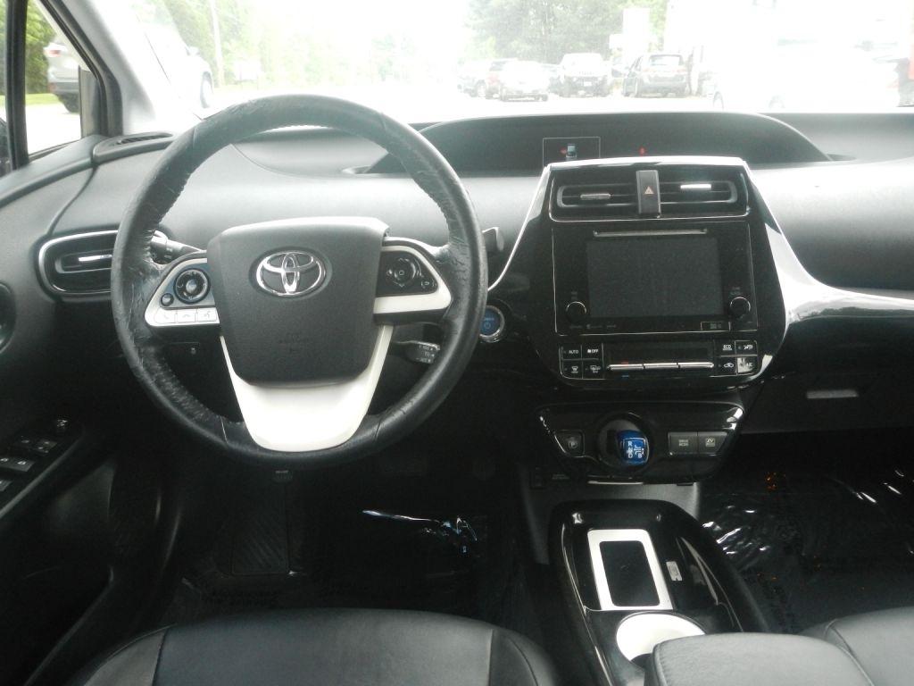 Toyota Prius Four 2016