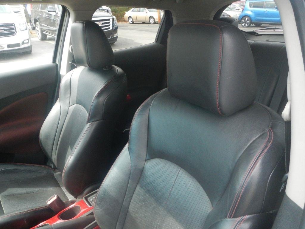 Nissan Juke S AWD 2012