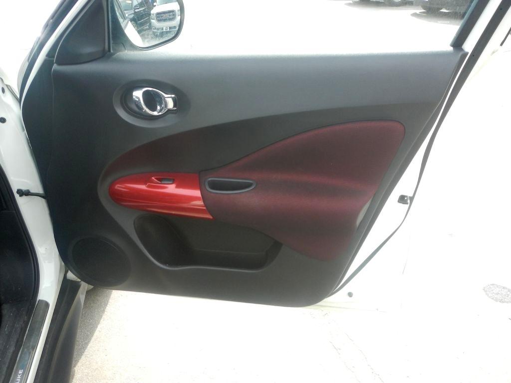 Nissan Juke S AWD 2012