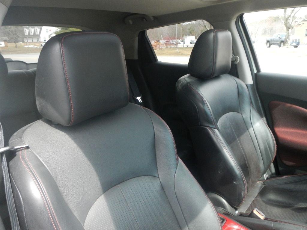 Nissan Juke S AWD 2012