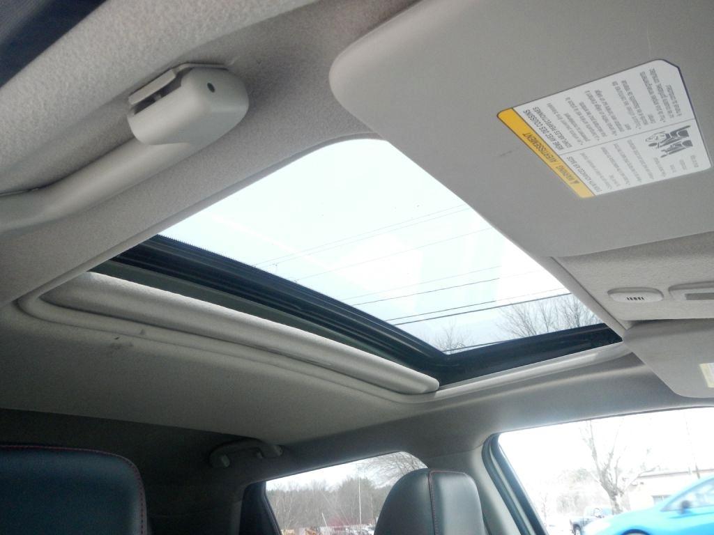 Nissan Juke S AWD 2012