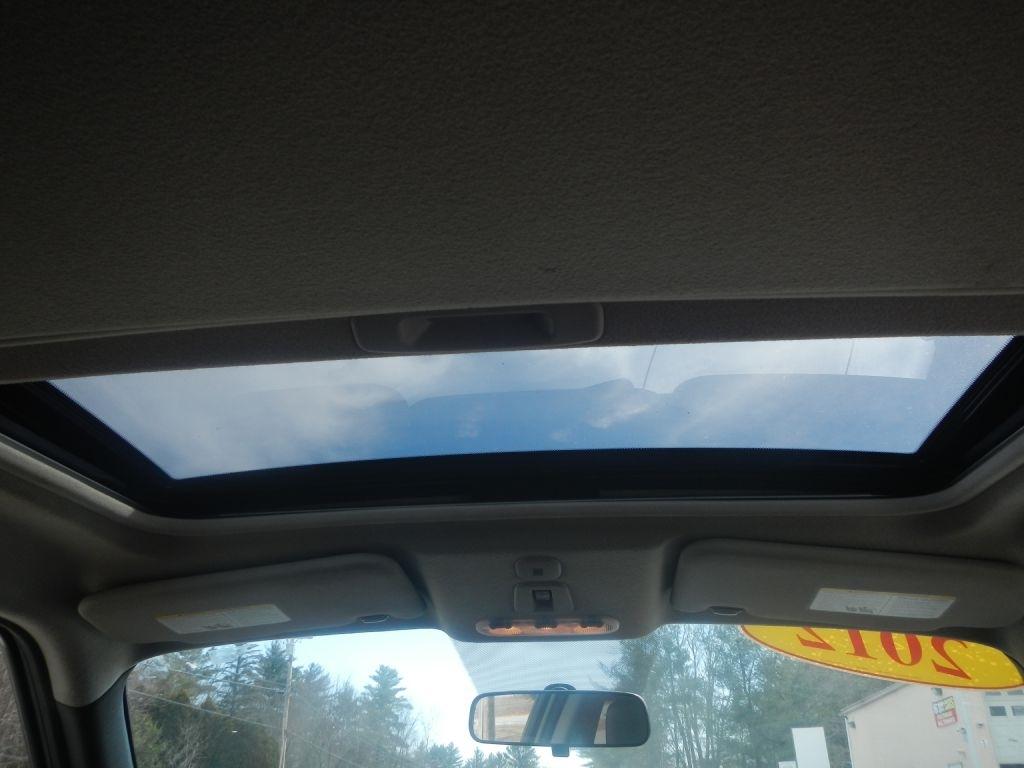 Nissan Juke S AWD 2012