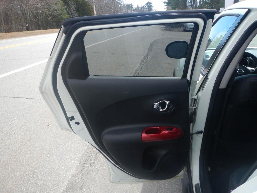 Nissan Juke S AWD 2012