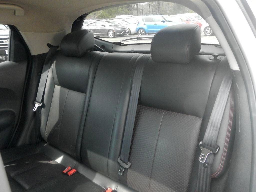 Nissan Juke S AWD 2012