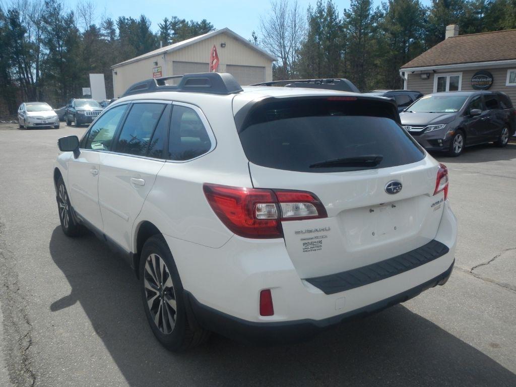 Subaru Outback 2.5i Limited 2015