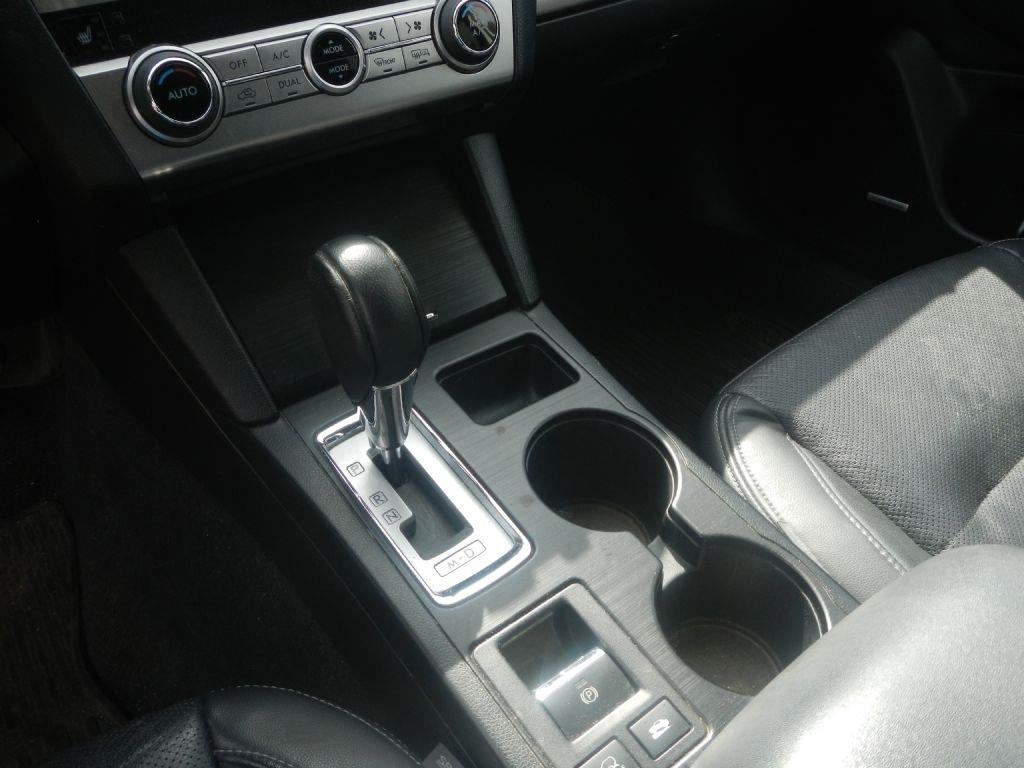 Subaru Outback 2.5i Limited 2015