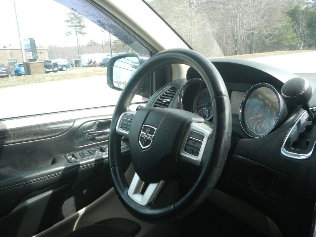 Dodge Grand Caravan SXT 2013