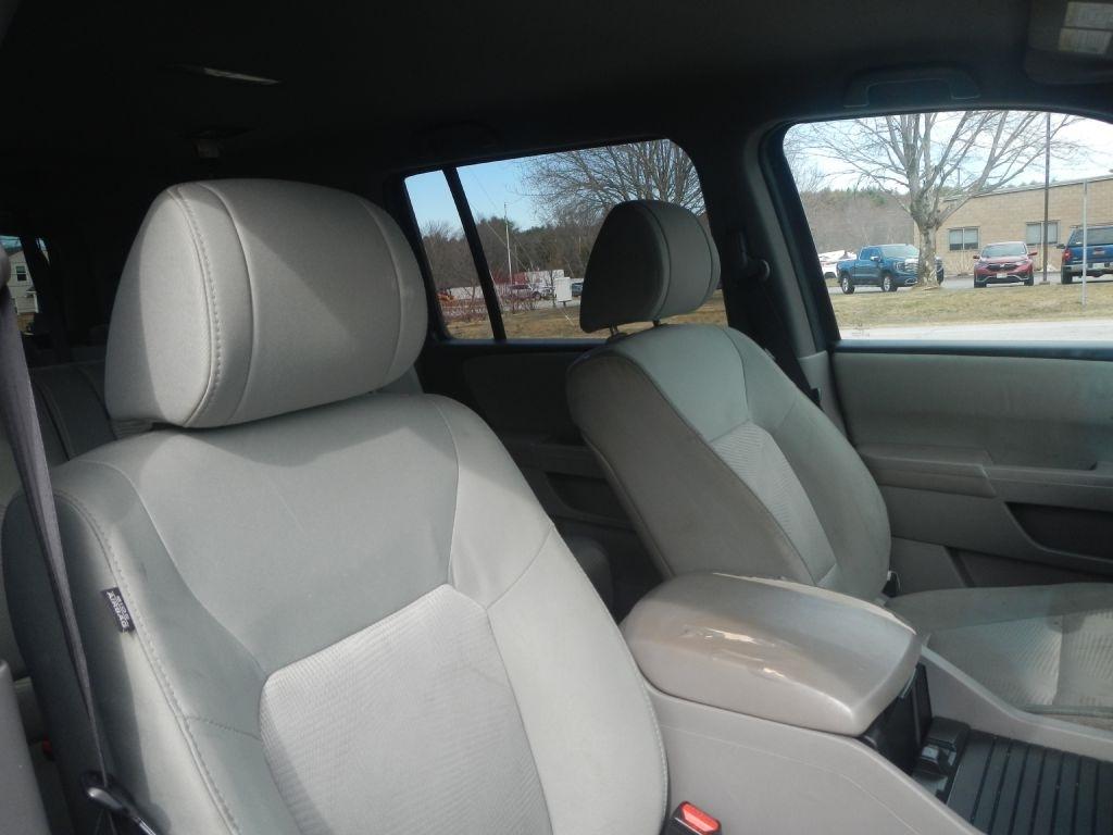 Honda Pilot LX 4WD 5-Spd AT 2015