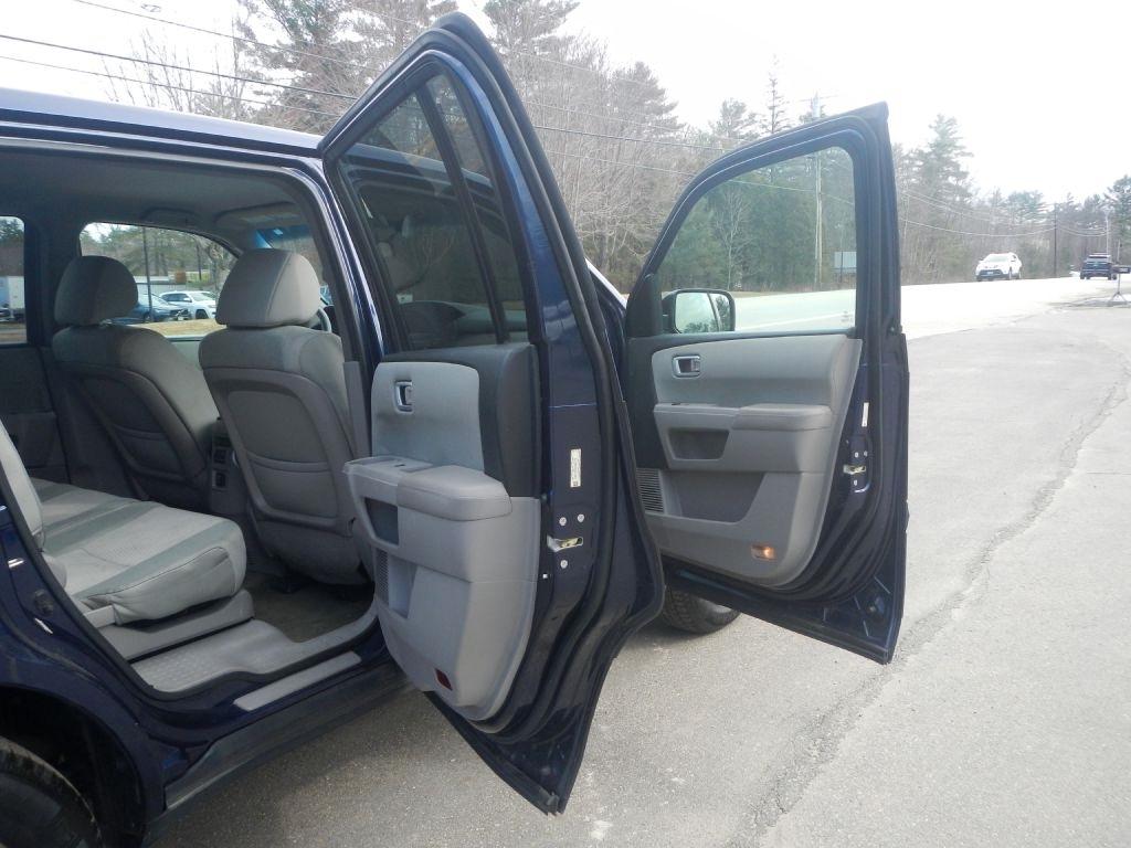 Honda Pilot LX 4WD 5-Spd AT 2015