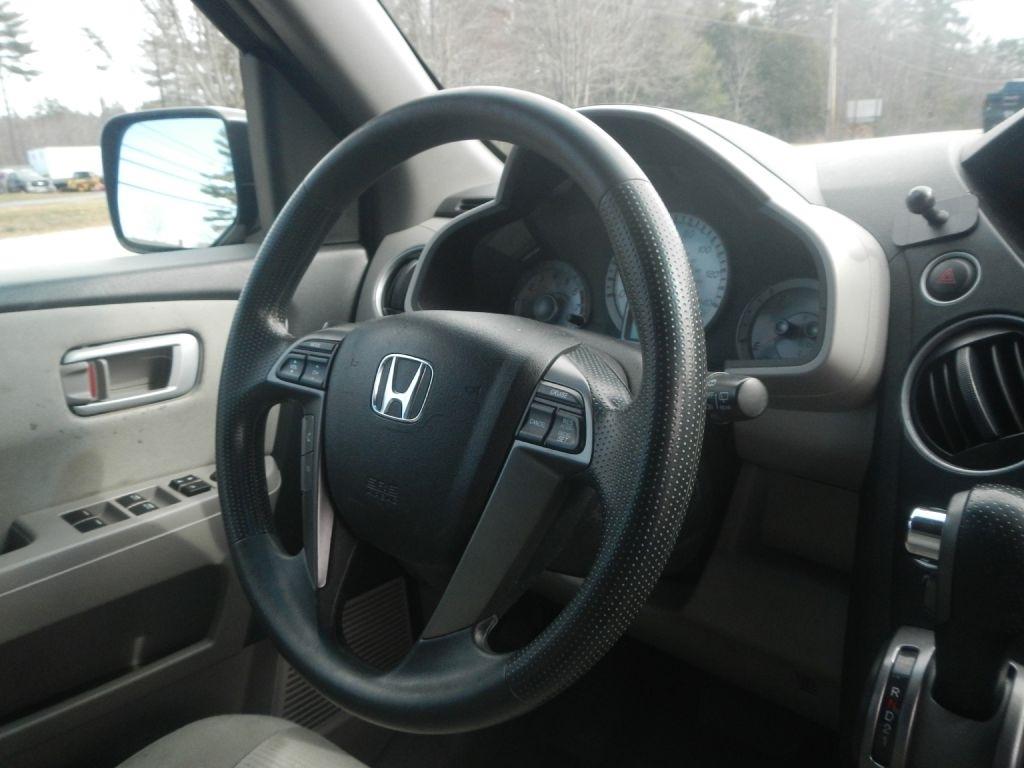 Honda Pilot LX 4WD 5-Spd AT 2015