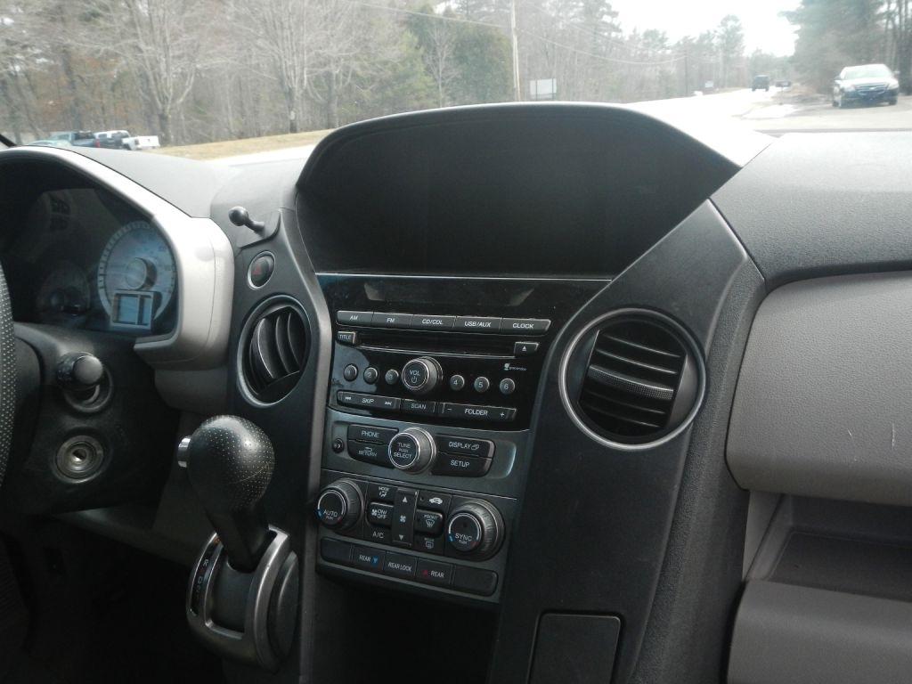 Honda Pilot LX 4WD 5-Spd AT 2015