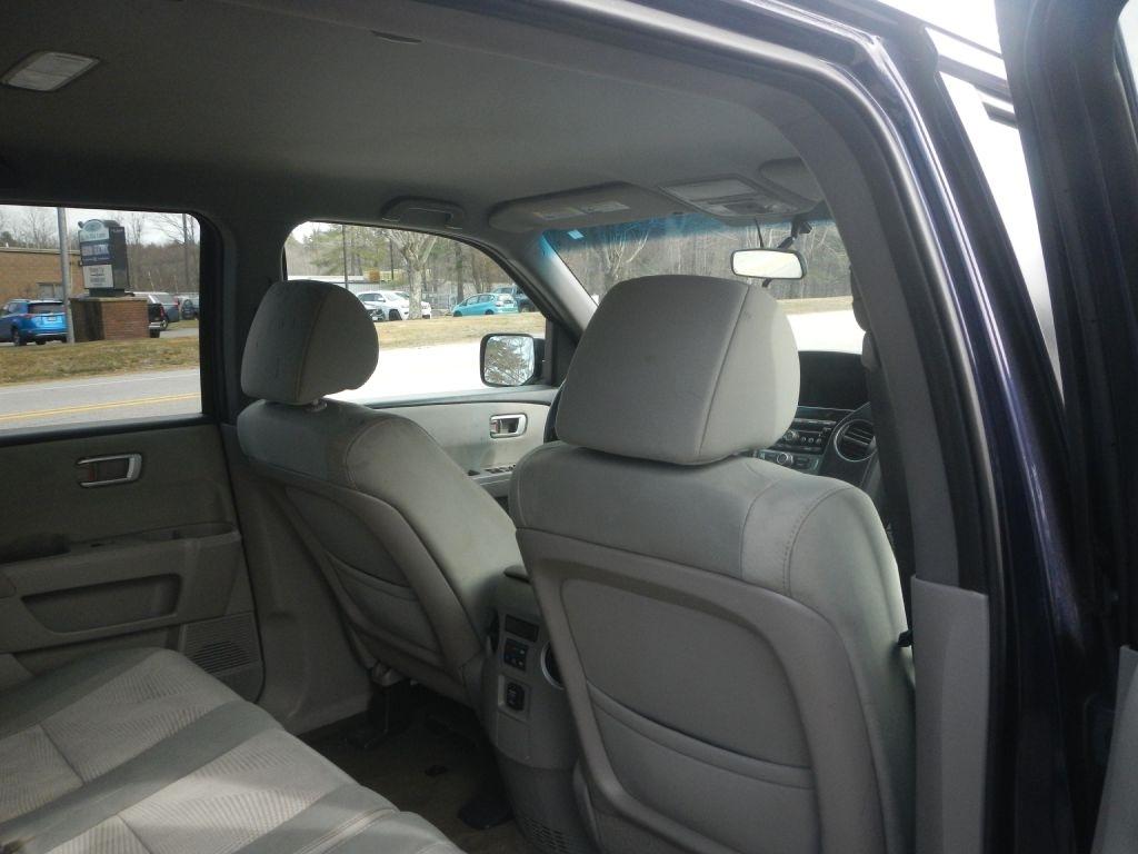 Honda Pilot LX 4WD 5-Spd AT 2015