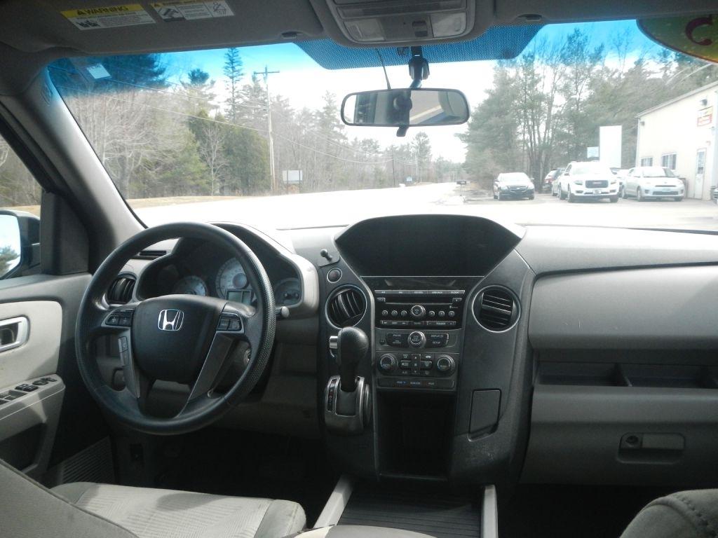 Honda Pilot LX 4WD 5-Spd AT 2015