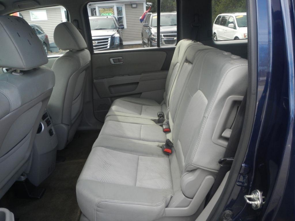 Honda Pilot LX 4WD 5-Spd AT 2015