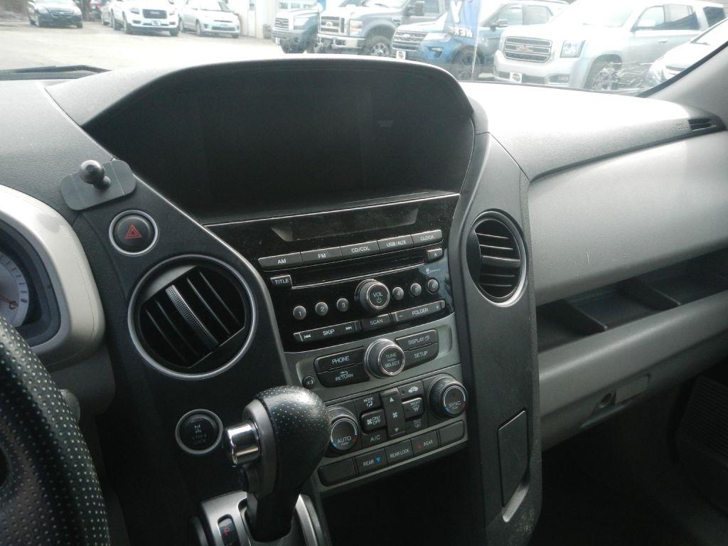 Honda Pilot LX 4WD 5-Spd AT 2015