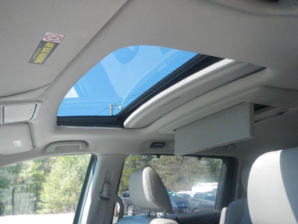 Honda Odyssey Touring 2012