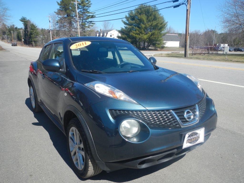 Nissan Juke SV AWD 2011