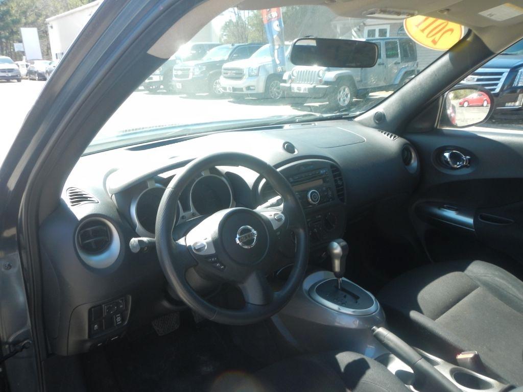 Nissan Juke SV AWD 2011