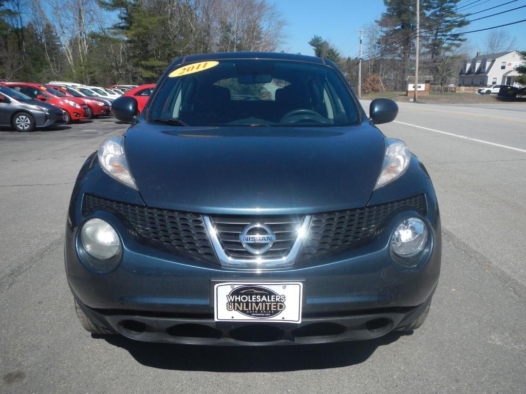 Nissan Juke SV AWD 2011
